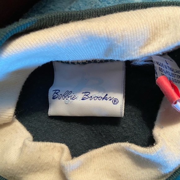 Like New Sweatshirt with Christmas Decor - Picture 3 of 4